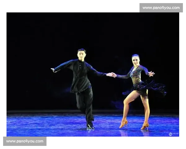 拉丁舞比赛妆容技巧与风格解析打造完美舞台形象的关键秘诀